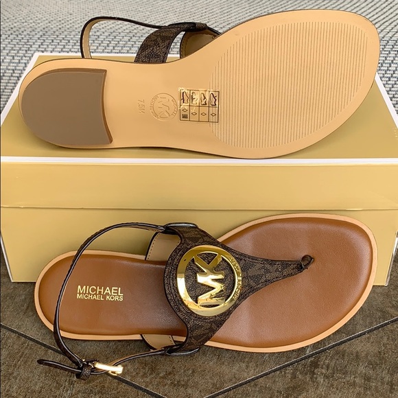 MICHAEL KORS AUBREY CHARM THONG MINI MO LOGO PVC - Picture 4 of 16